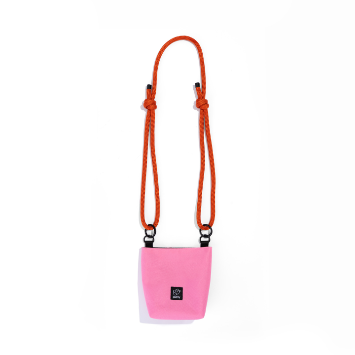 PIESY 🐕 Saszetka na smaczki różowa